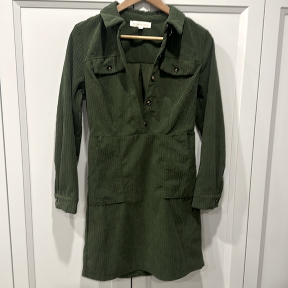 Forest Green Dress - Picture 1 of 3